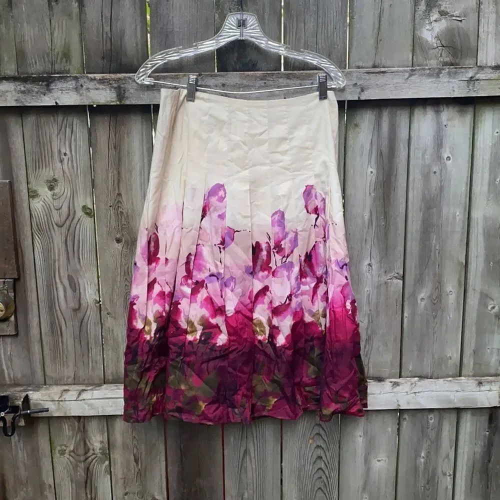 Jones wear floral skirt sz. 4